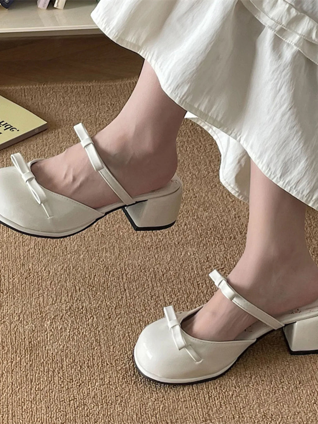 Bow Round Toe Block Heel Sandals
