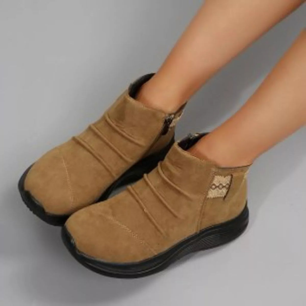 Round Toe Platform Boots
