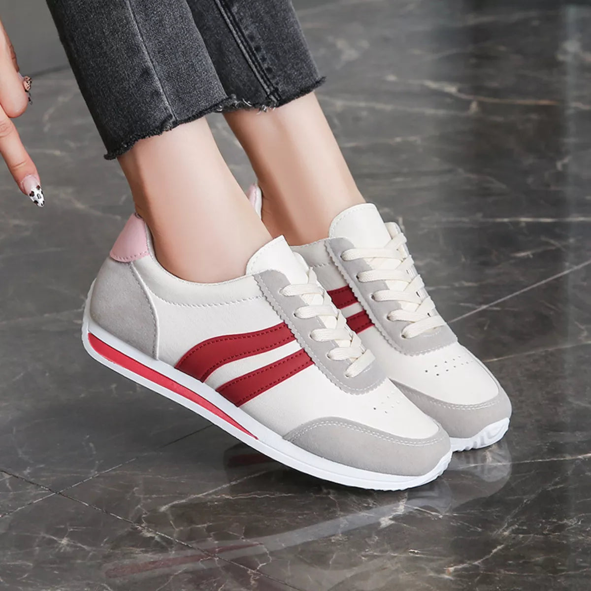 Round Toe Lace Up Sneakers