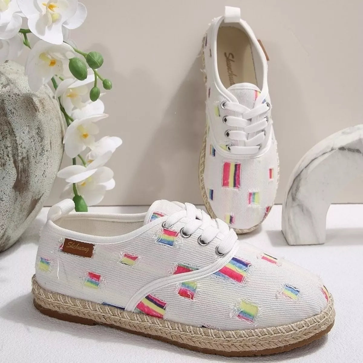 Round Toe Lace Up Sneakers