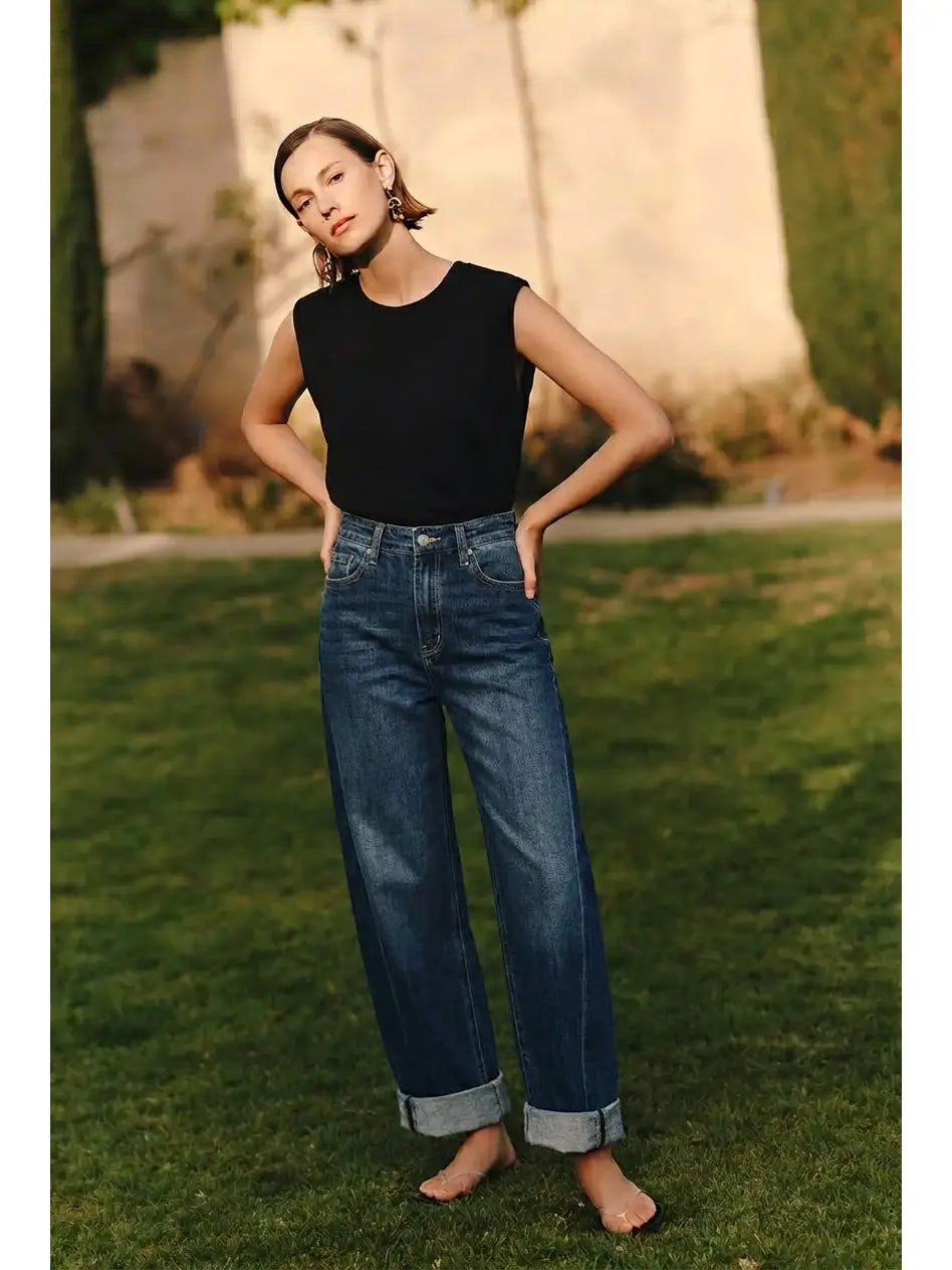 Relaxed Tapered Dark Wash Barrel Jeans