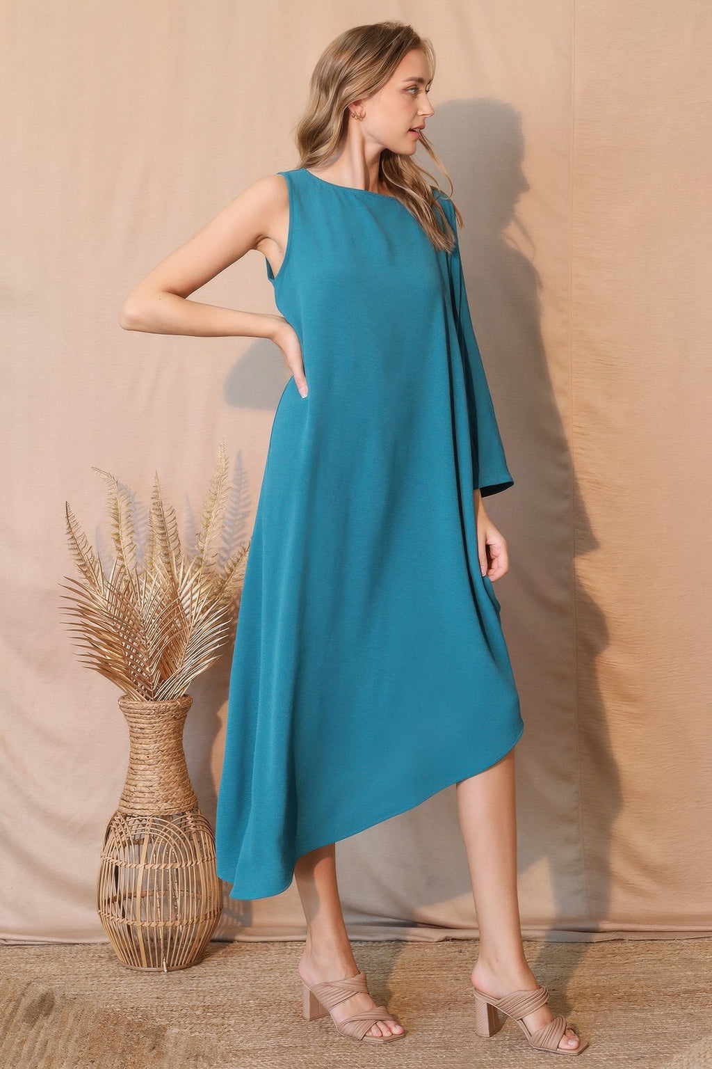 Matte Crepe One Sleeve Dress