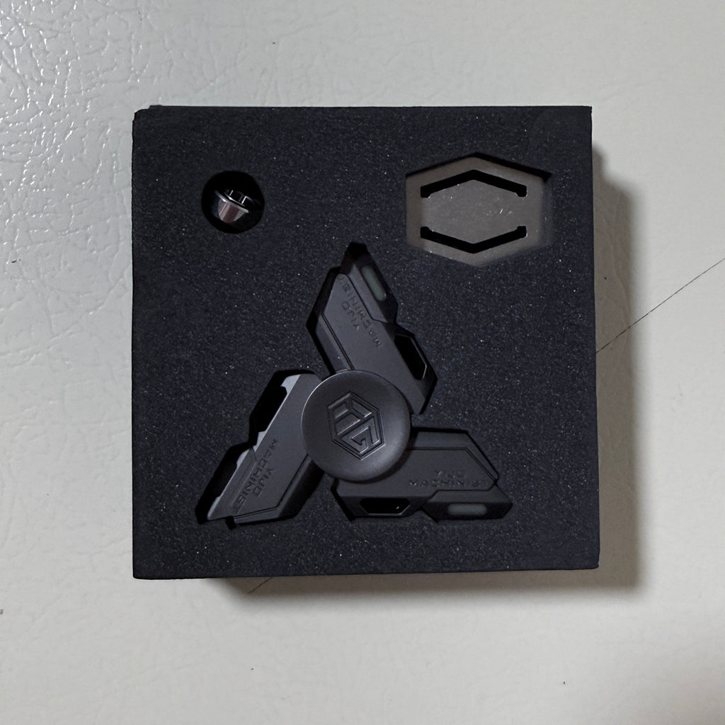 Glow in the Dark Metal Fidget Spinner Three Blade Hand Spinner, Black