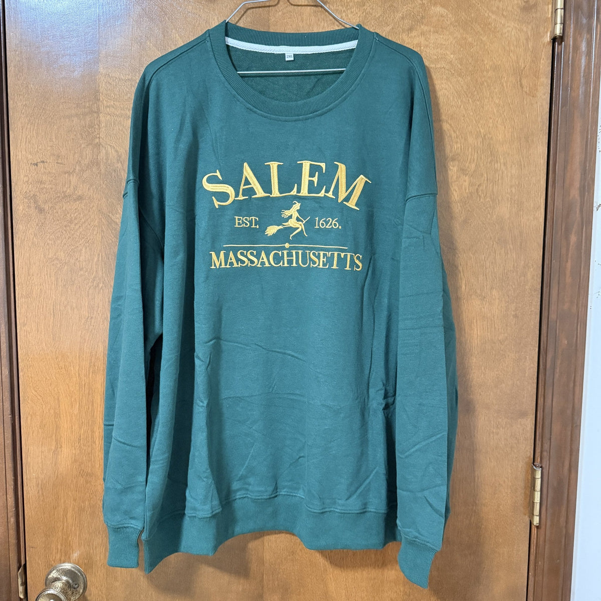 Salem Massachusetts Est. 1626 Embroidered Sweatshirt, Green, 2XL