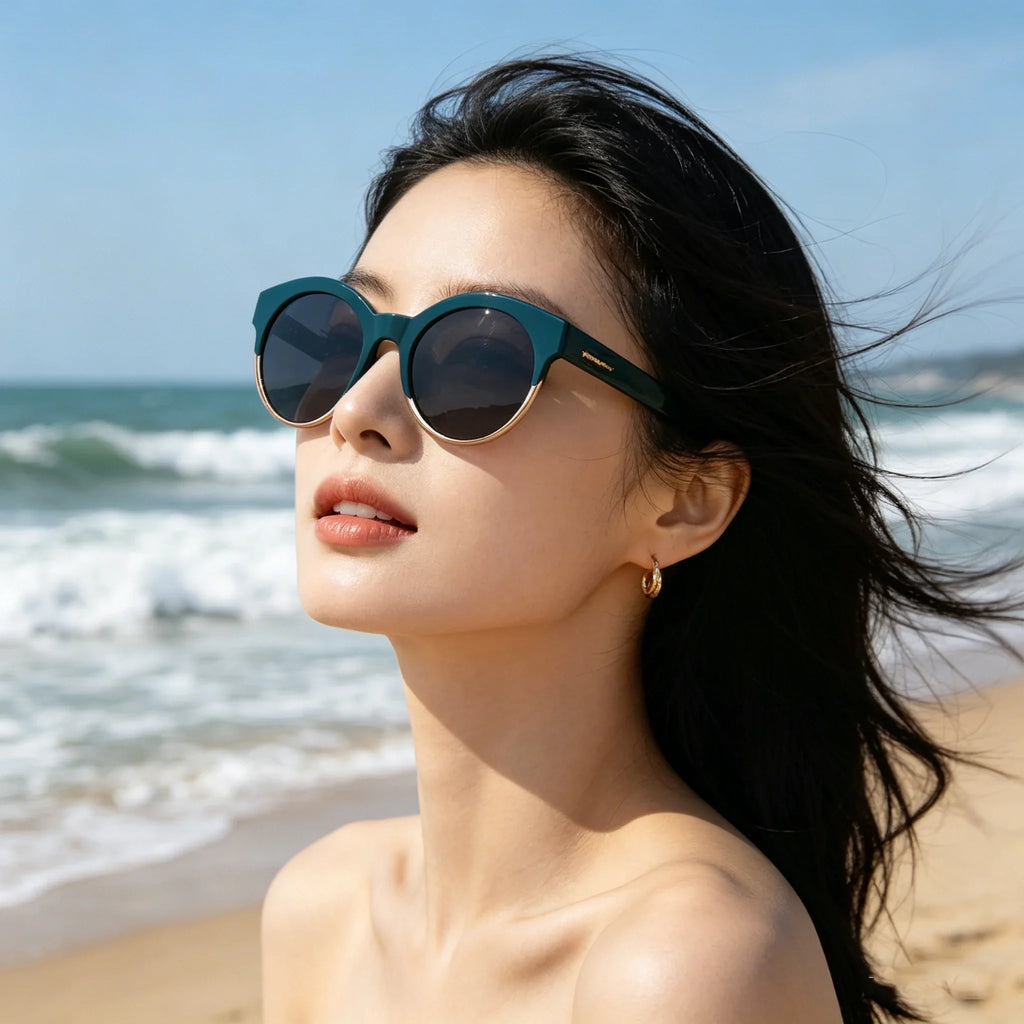 Trendy sunglasses woman luxury 2026 TR90 Frame glasses fashion UV400 Protection with Glasses case for outdoor Sunshade glasses