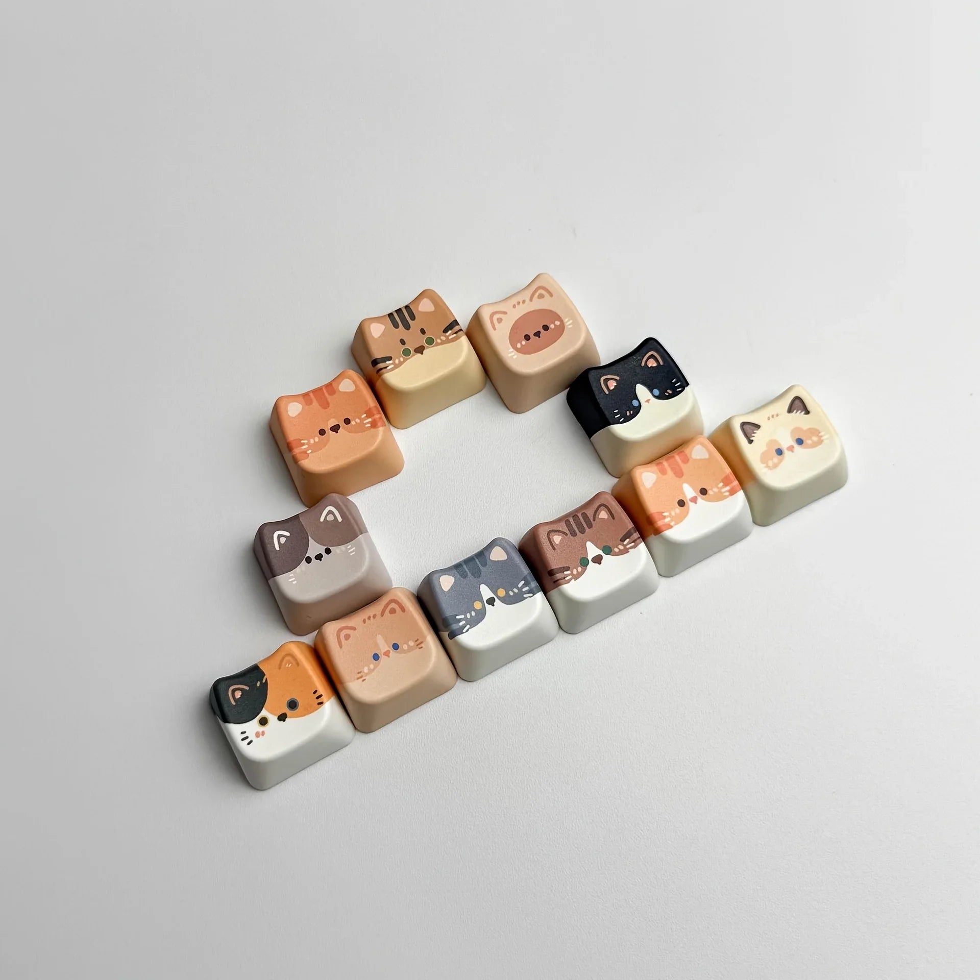 Cute Cat 4 in 1 Keyboard Button Keychain Portable Mini Cute Cat Themed Keyboard Key Pendant