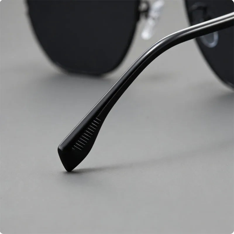 Vintage Square Metal Frame Sunglasses for Men and Women, Retro Unisex Fashion UV400 Protection Eyewear