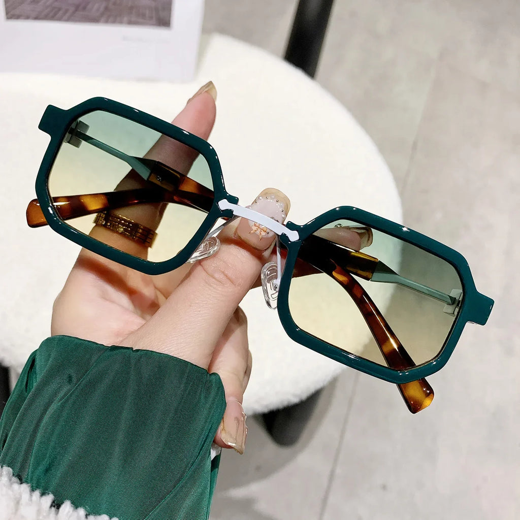 Square Sunglasses Women Brand Designer Men Green Sun Glases Driving Fishing UV400 Luxury Oculus