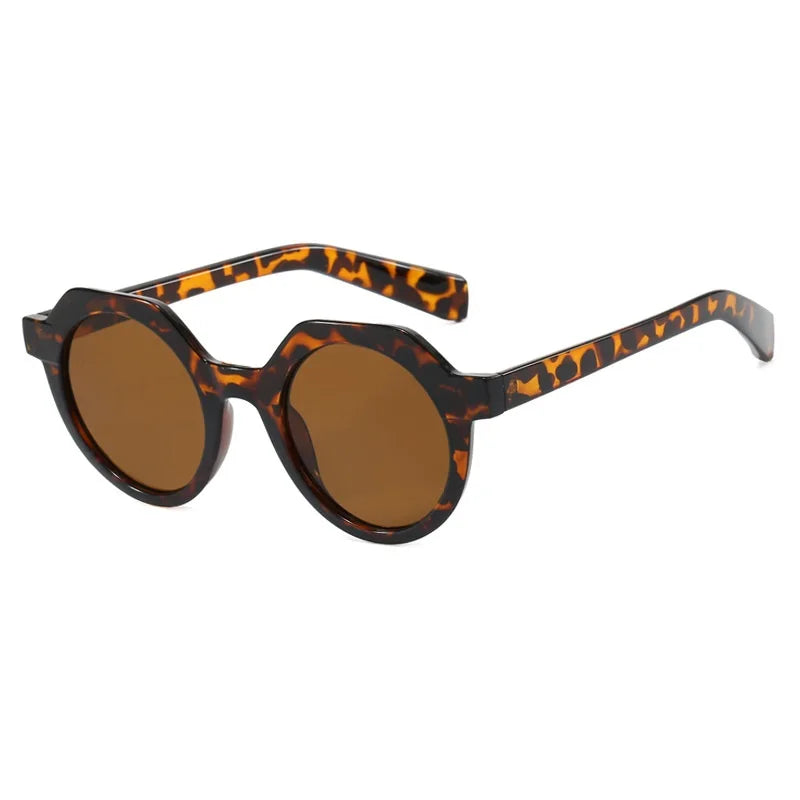 Ins Popular Fashion Round Women Punk Sunglasses Retro Rivets Men Trending Sun Glasses Gradient Shades UV400