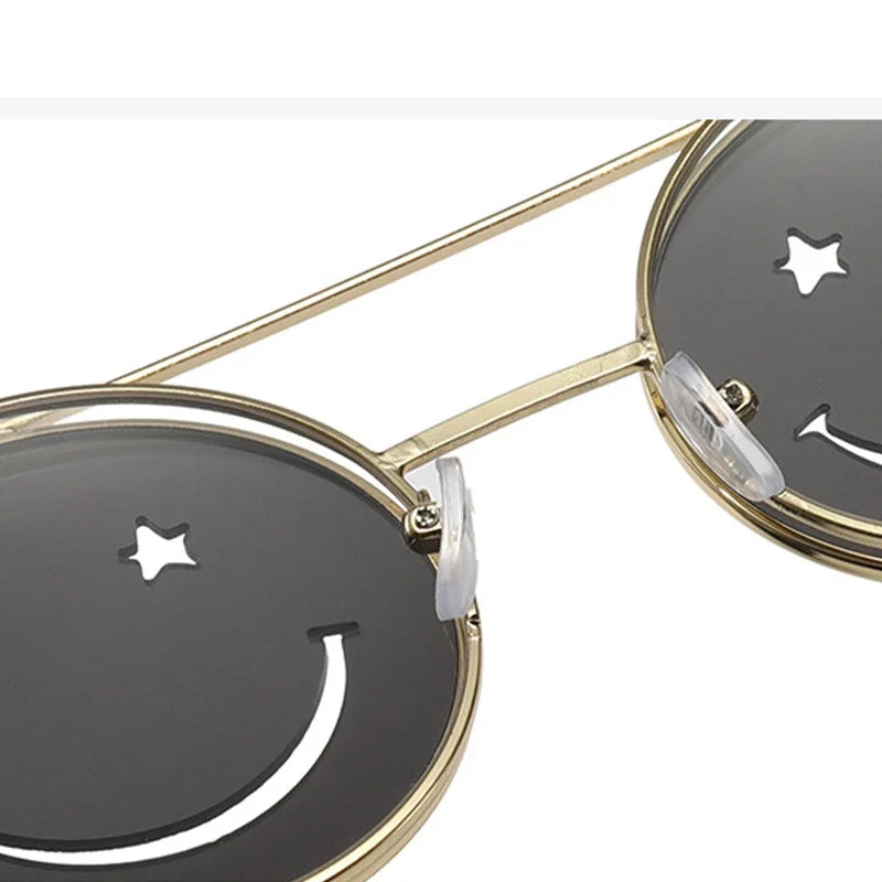Trendy Smiley Face Flip-Up Sunglasses for Women Ocean Style Adjustable Nose Bridge UV400 Protection