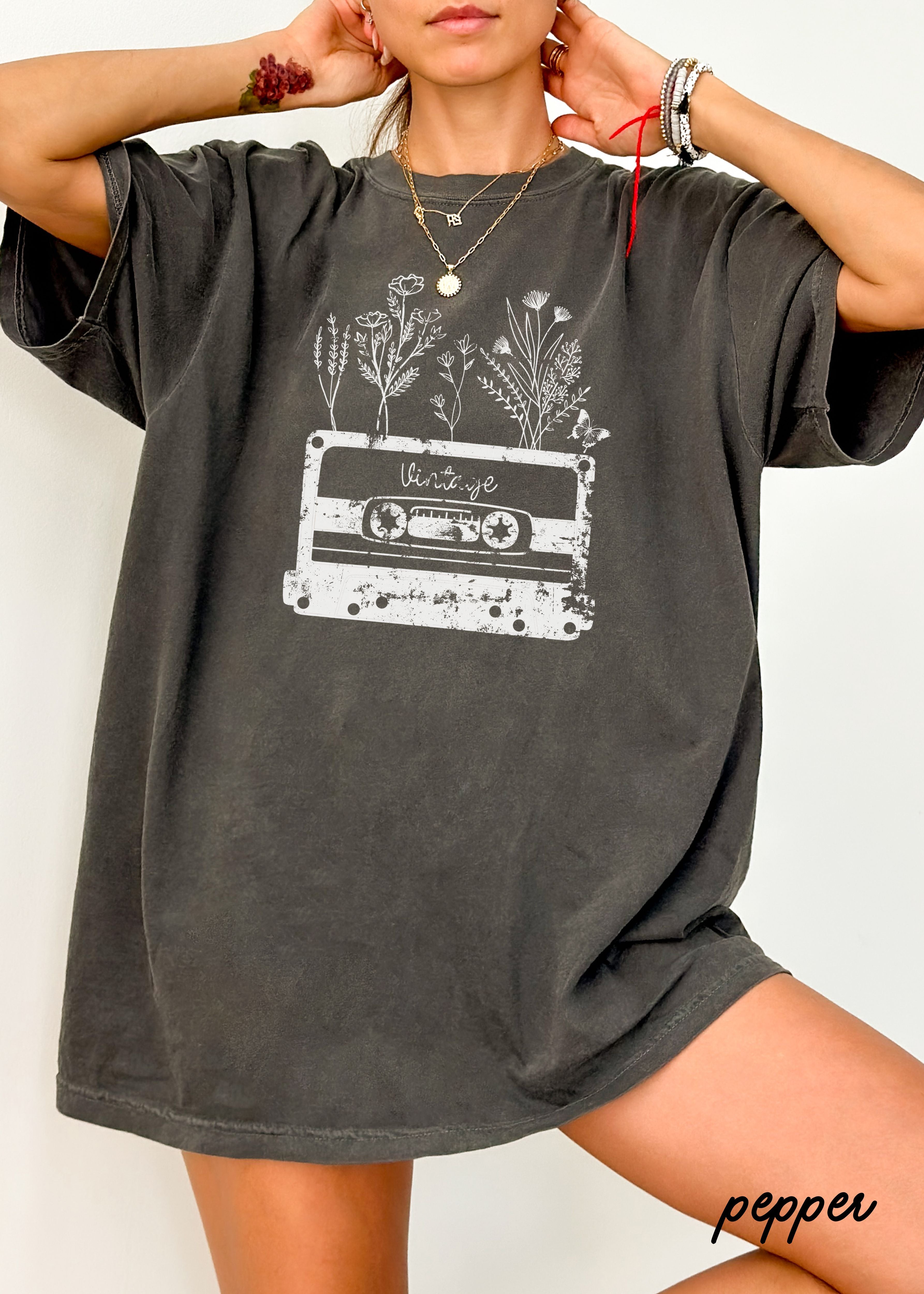 PRE-ORDER: Floral Vintage Tape Tee *10 Colors (S-3X)