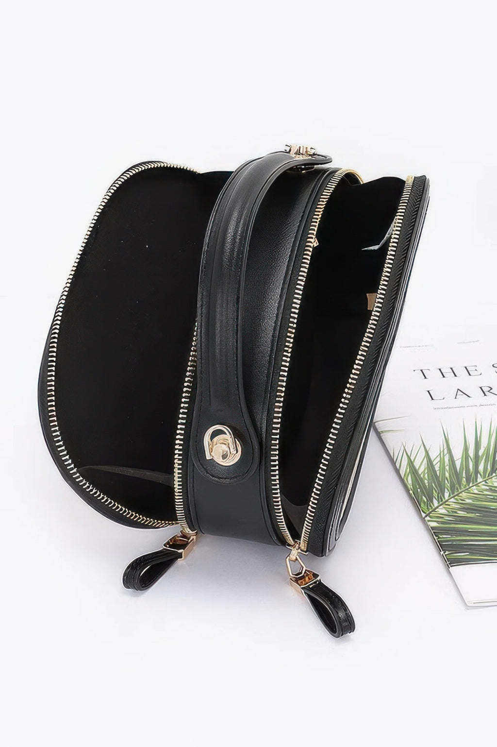 Faux Straw Bowling Bag