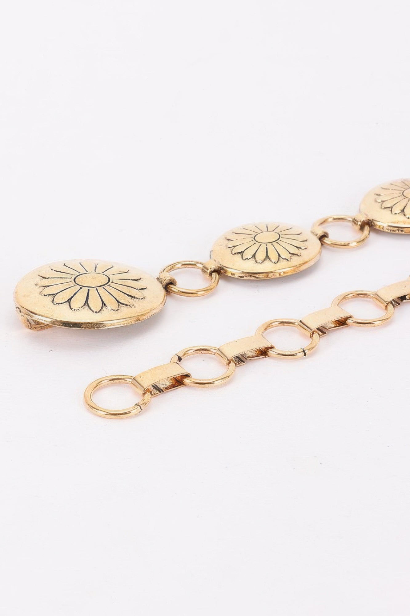 Floral Disc Chain Belt