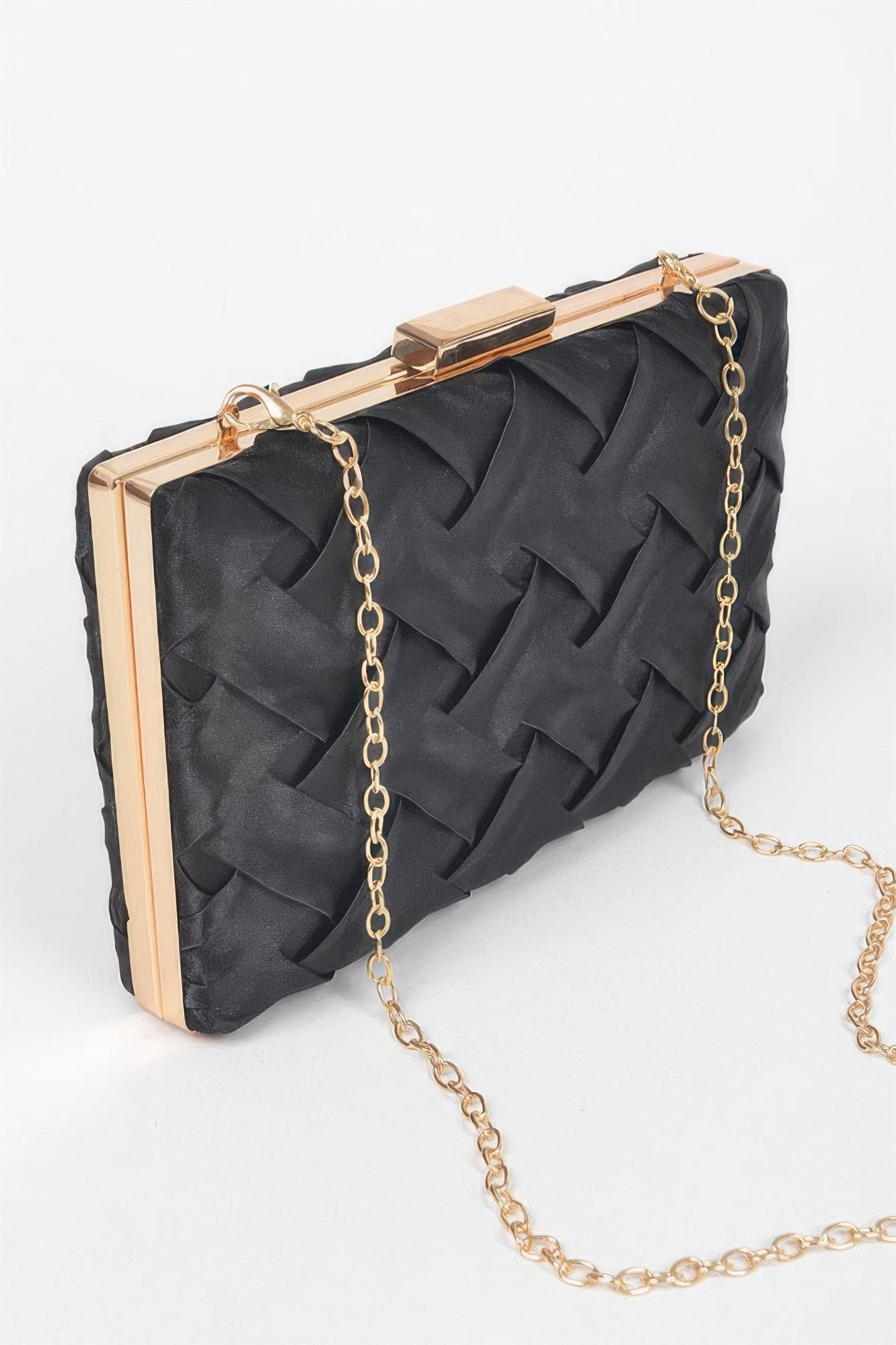 Cross Hatched Chain Clutch