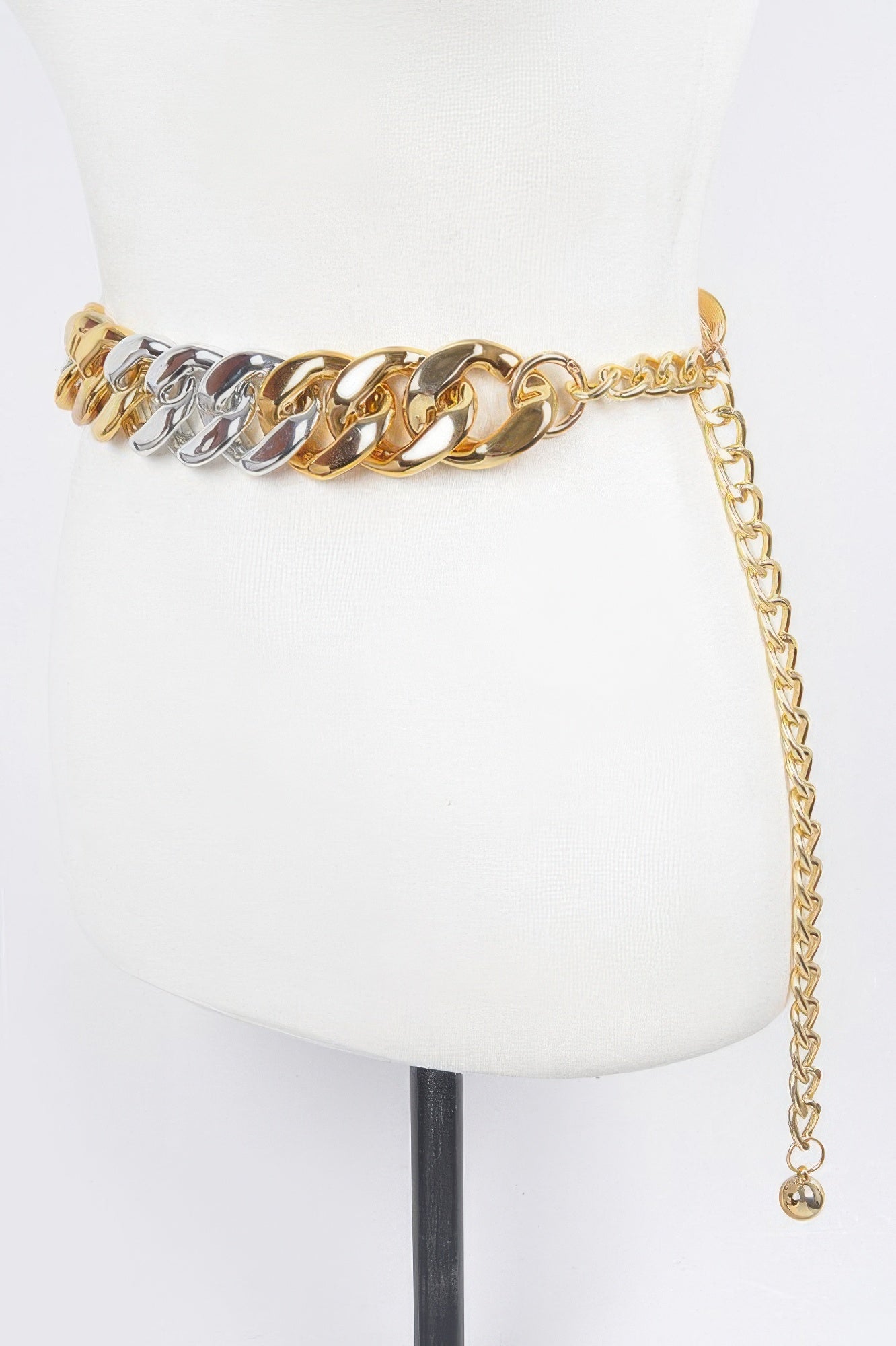 Oversized Chain Belt