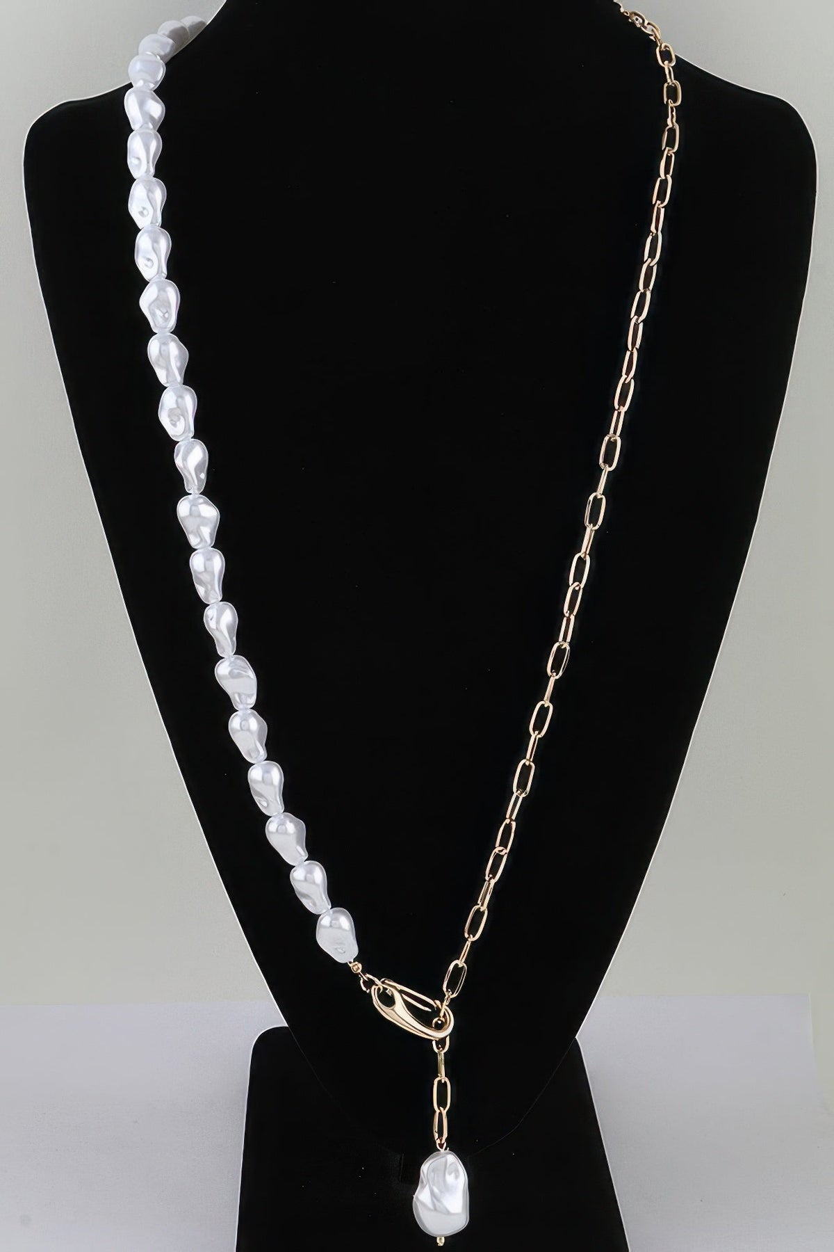 Stone Beaded Chain Clasp Statement Necklace
