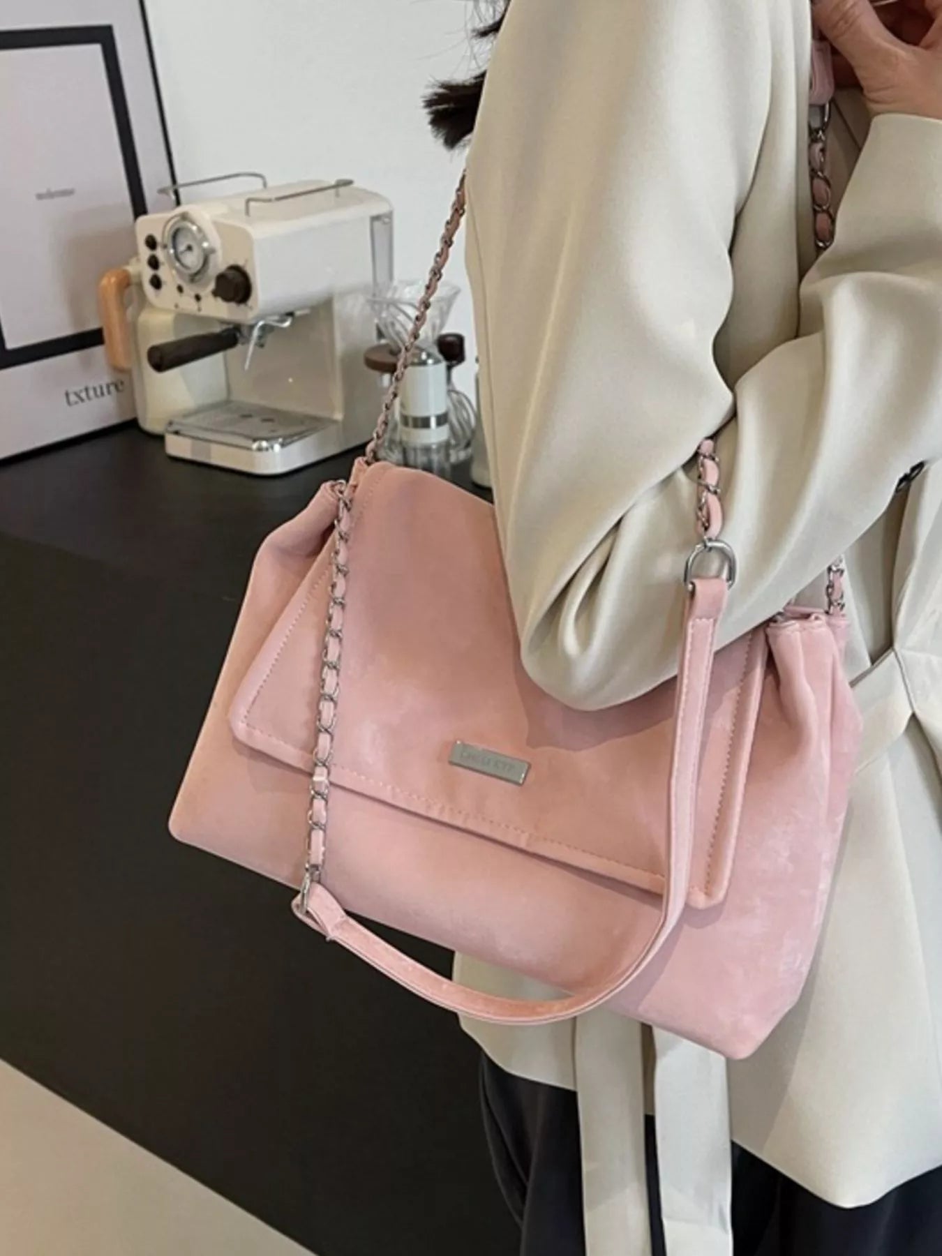 Chain Strap Shoulder Bag