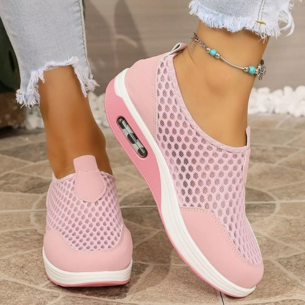 Round Toe Mesh Sneakers