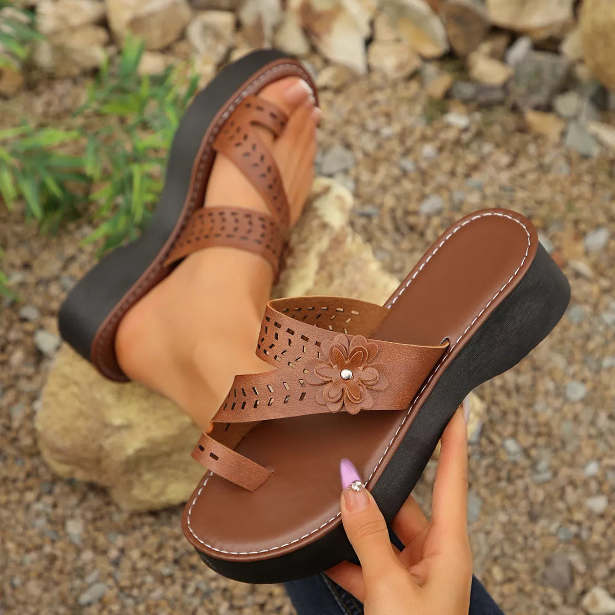 Toe Loop Platform Sandals