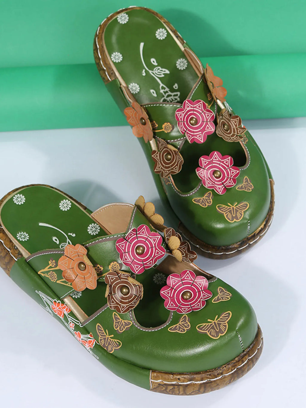 Floral Round Neck Sandals