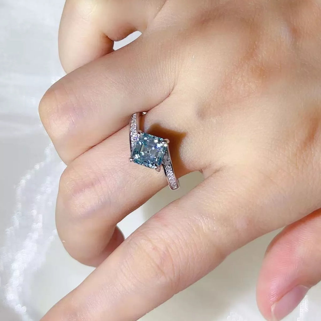 2 Carat Moissanite 925 Sterling Silver Ring