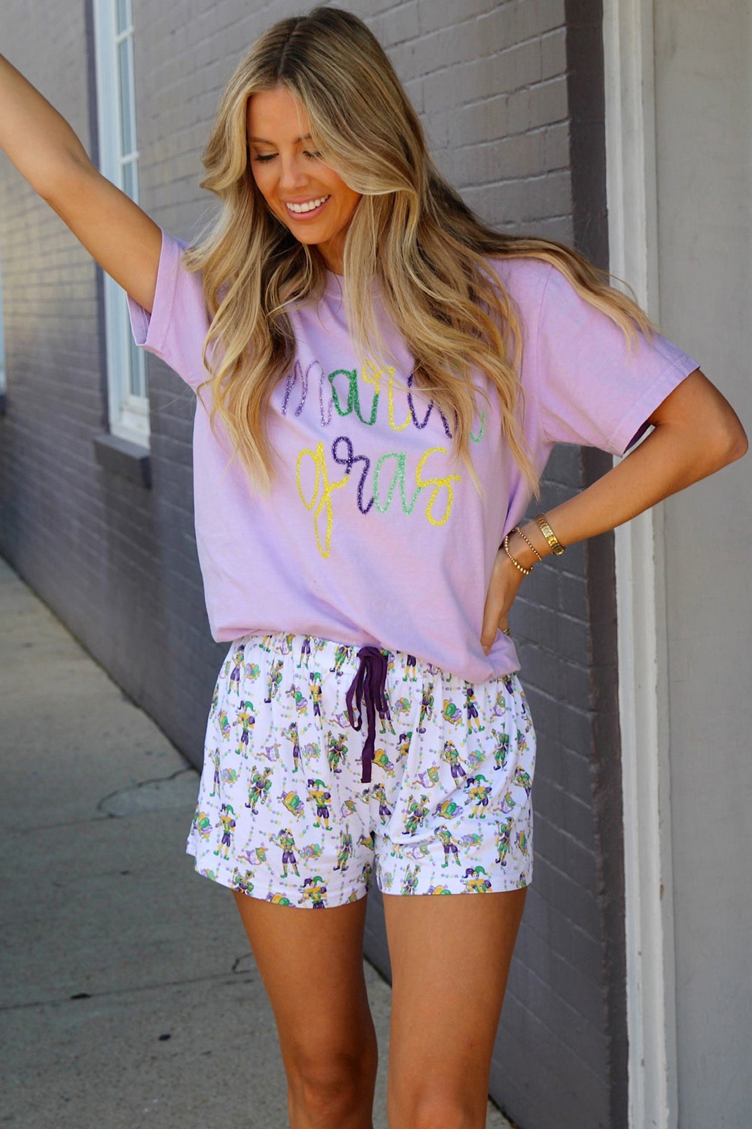 Lavendula Mardi Gras Tinsel Letter Graphic Loose T Shirt