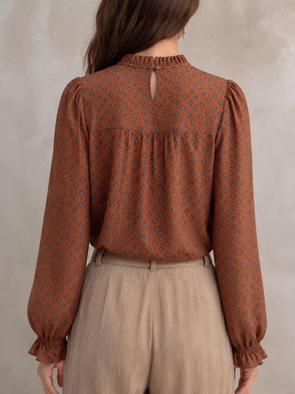 Geometric Print Mock Neck Puff Sleeves Blouse