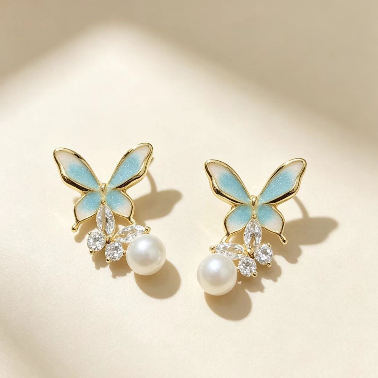 Dripping-oil Pearl Butterfly Elegant High-end Silver Needle Earrings