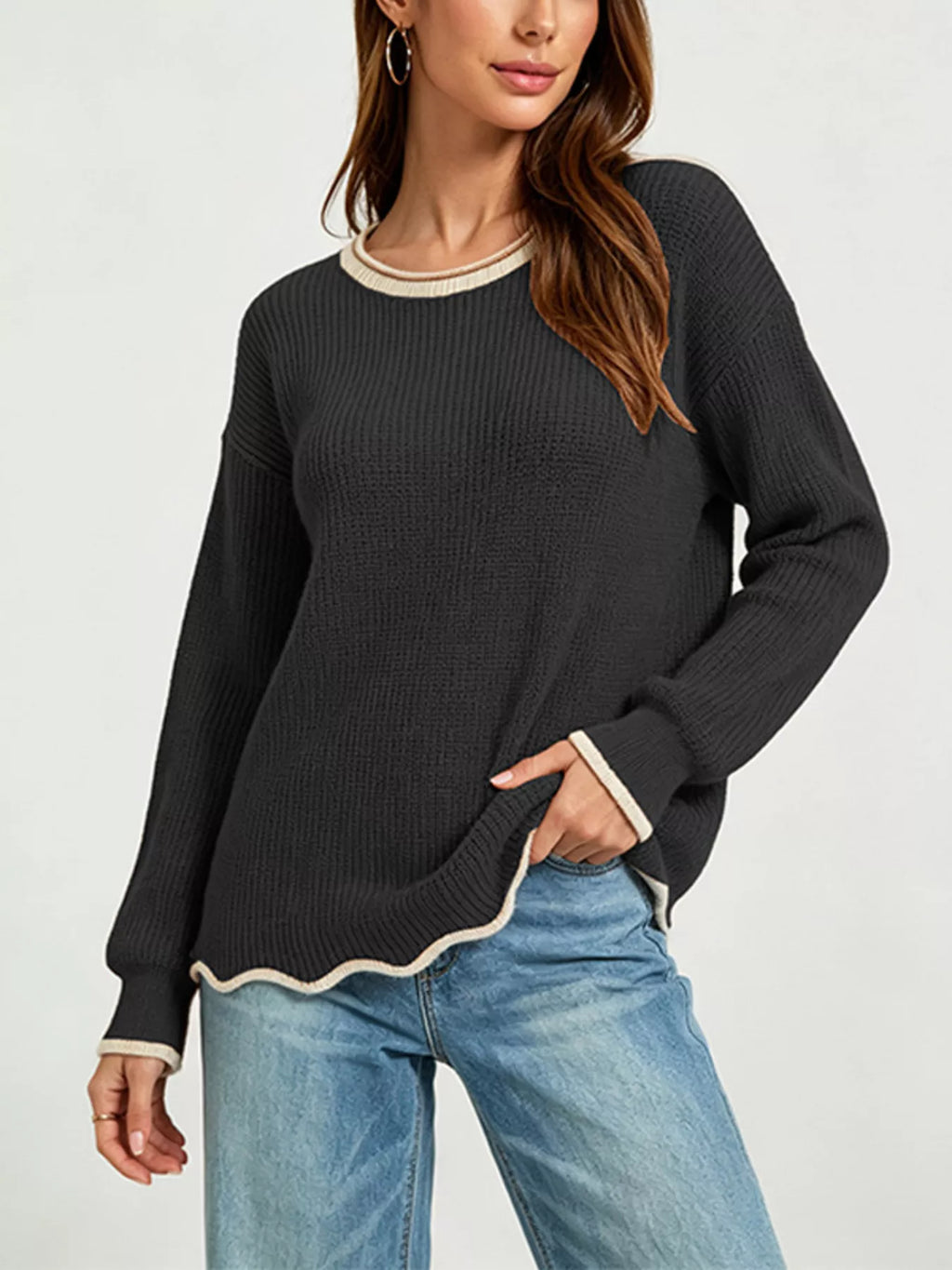 Contrast Trim Scalloped Hem Ribbed Knit Sweater