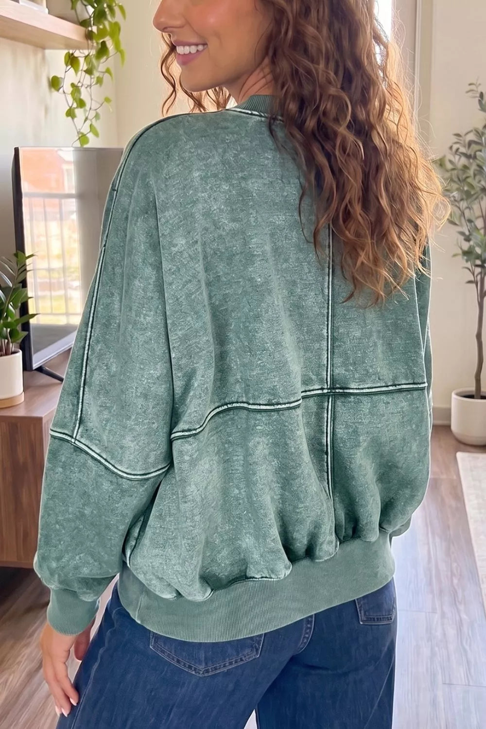 Oversized Washed Zip-Up Long Sleeve Sweatshirt