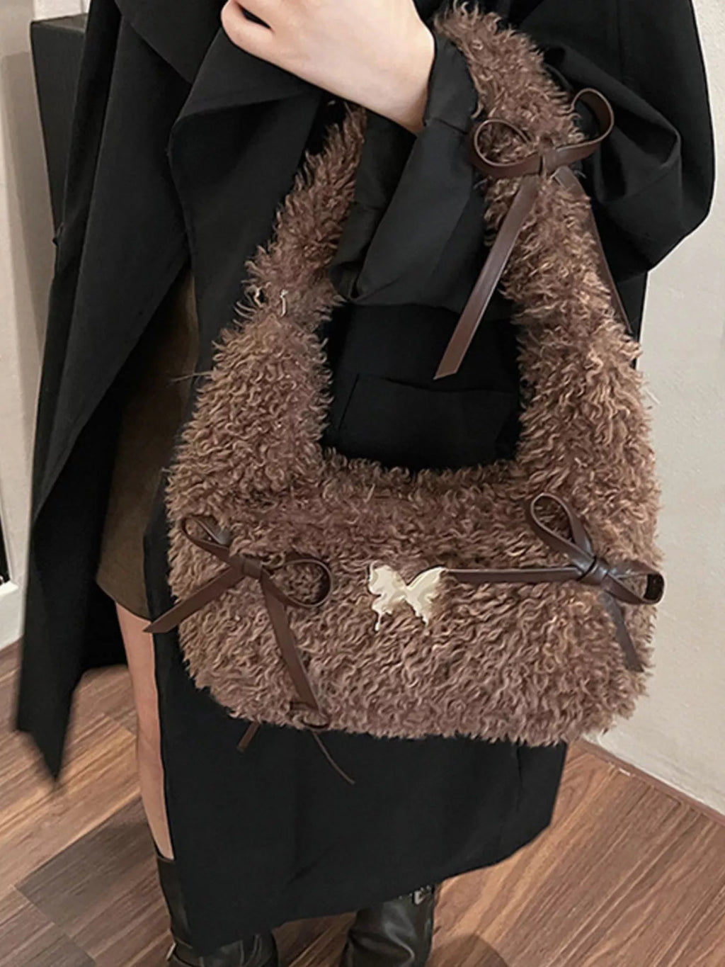 Fluffy Bow Shoulder Bag