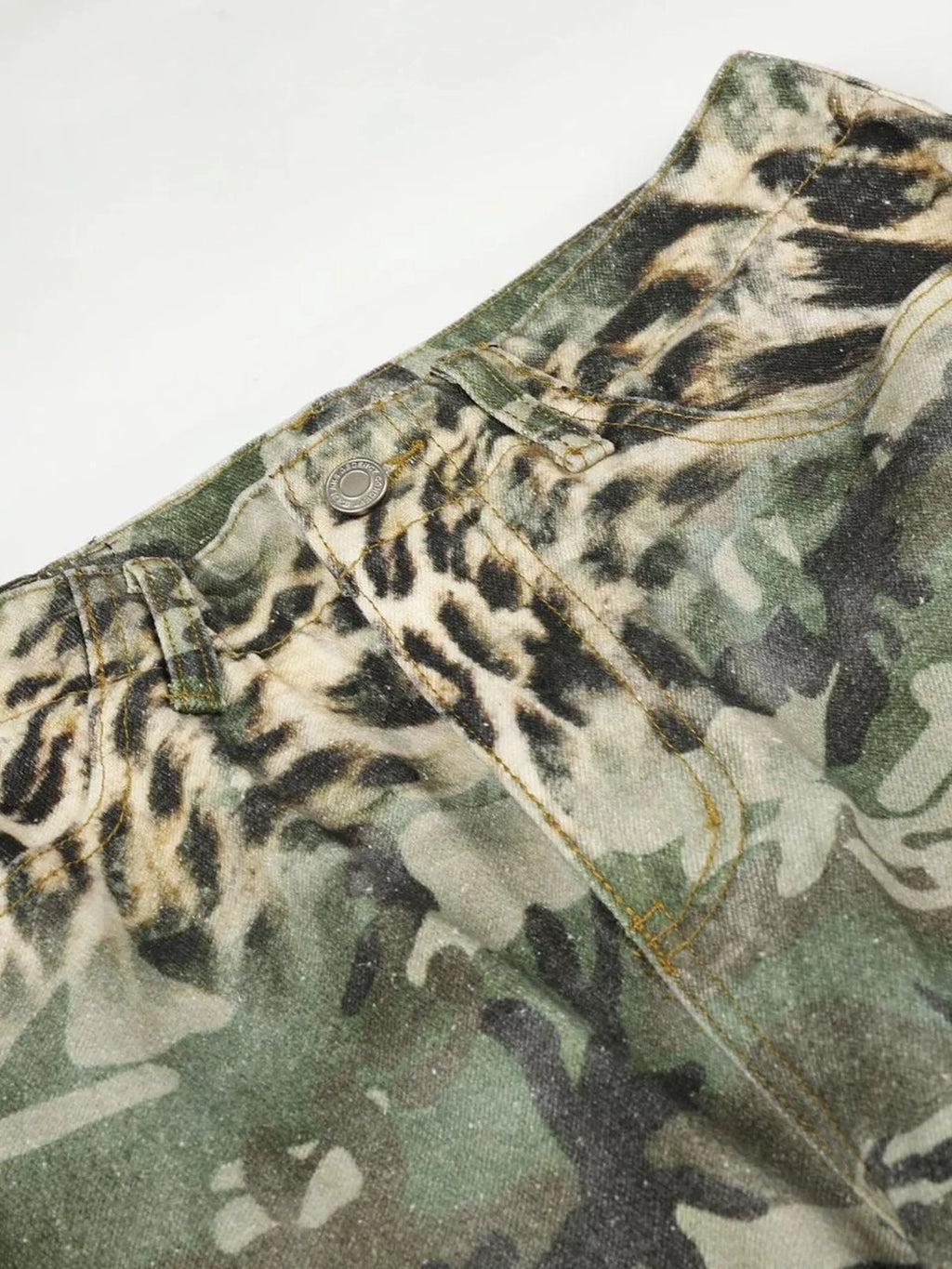 Men's Camouflage & Leopard Cargo Capris