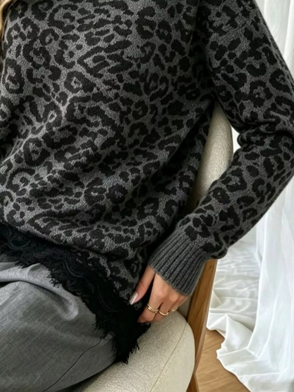 Round Neck Sweater with Asymmetric Lace Hem