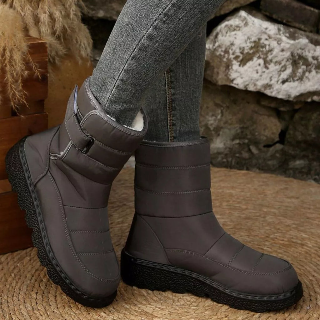 Round Toe Platform Boots