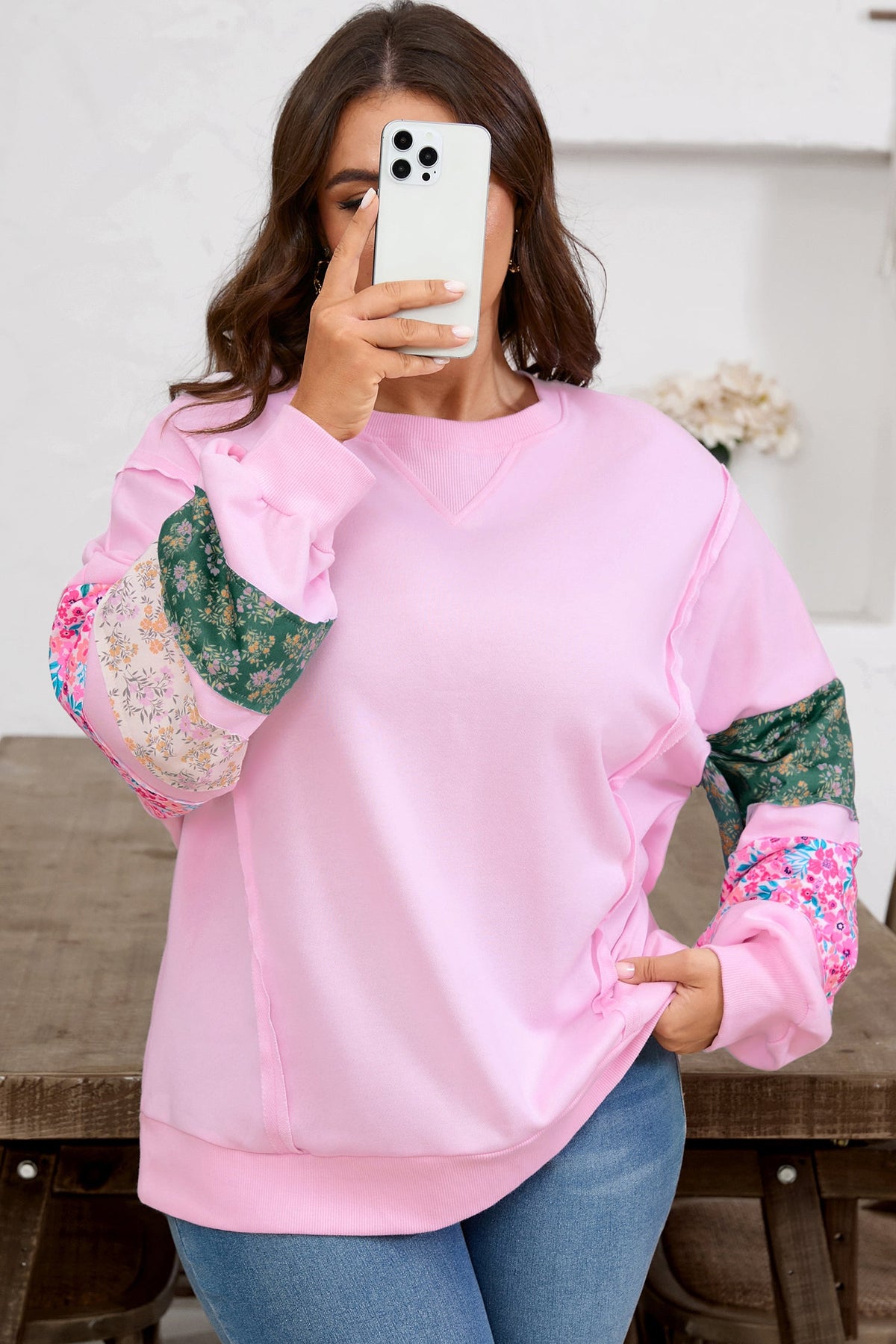 Plus Size Floral Patch Sleeve Ribbed Trim Sweatshirt