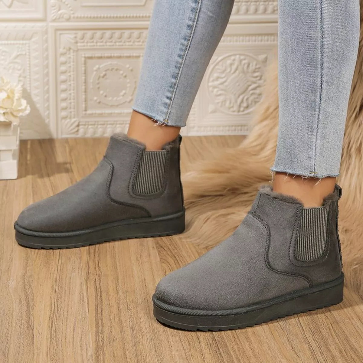 Round Toe Platform Boots