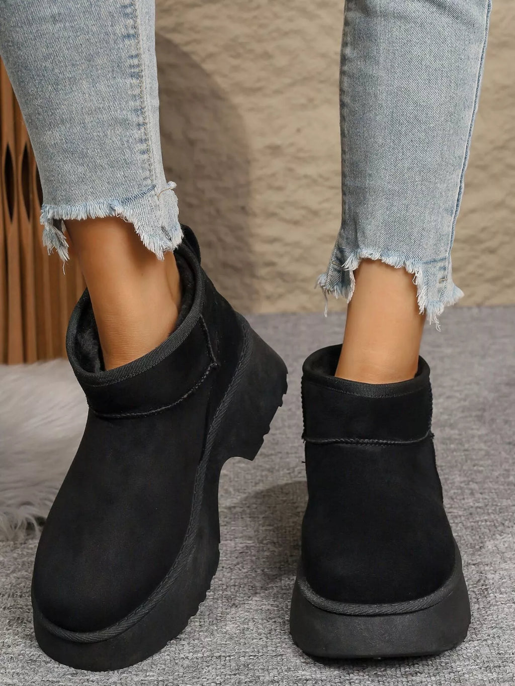 Round Toe Platform Boots