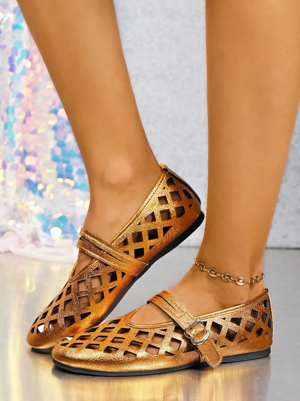 Cutout Round Toe Flats Sandals