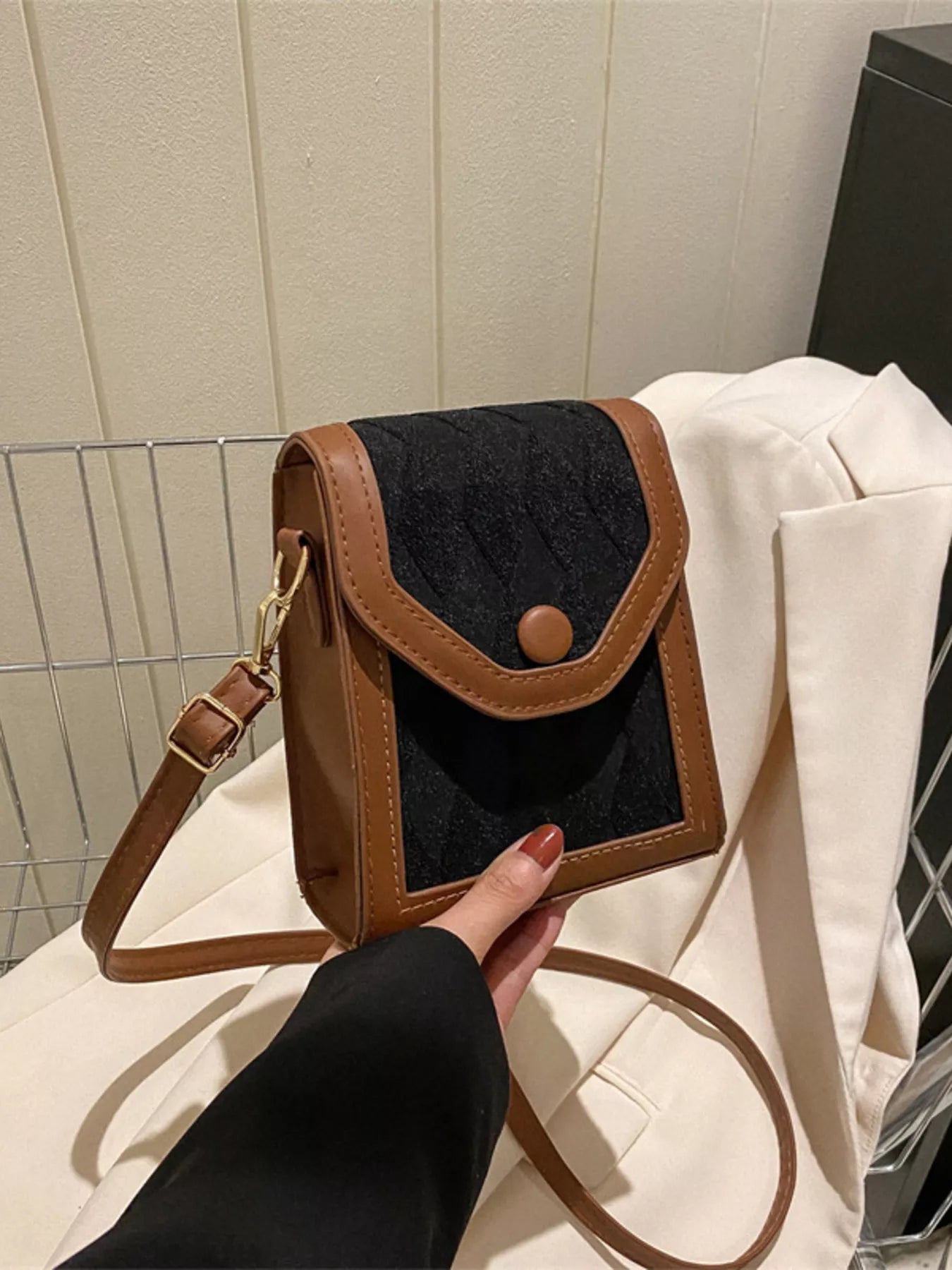 Adjustable Strap Flap Crossbody Bag