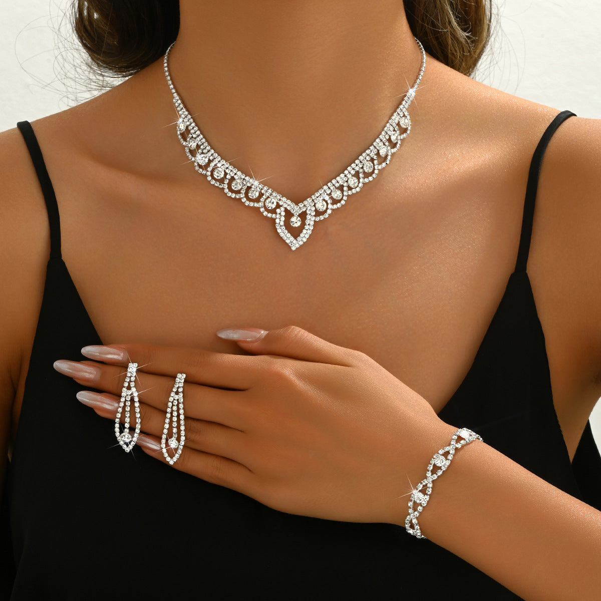 European And American Lace Rhinestone Silver Necklace Earrings Bracelet Niche Elegant Clavicle Chain Fashion Accessible Luxury Jewelry Set