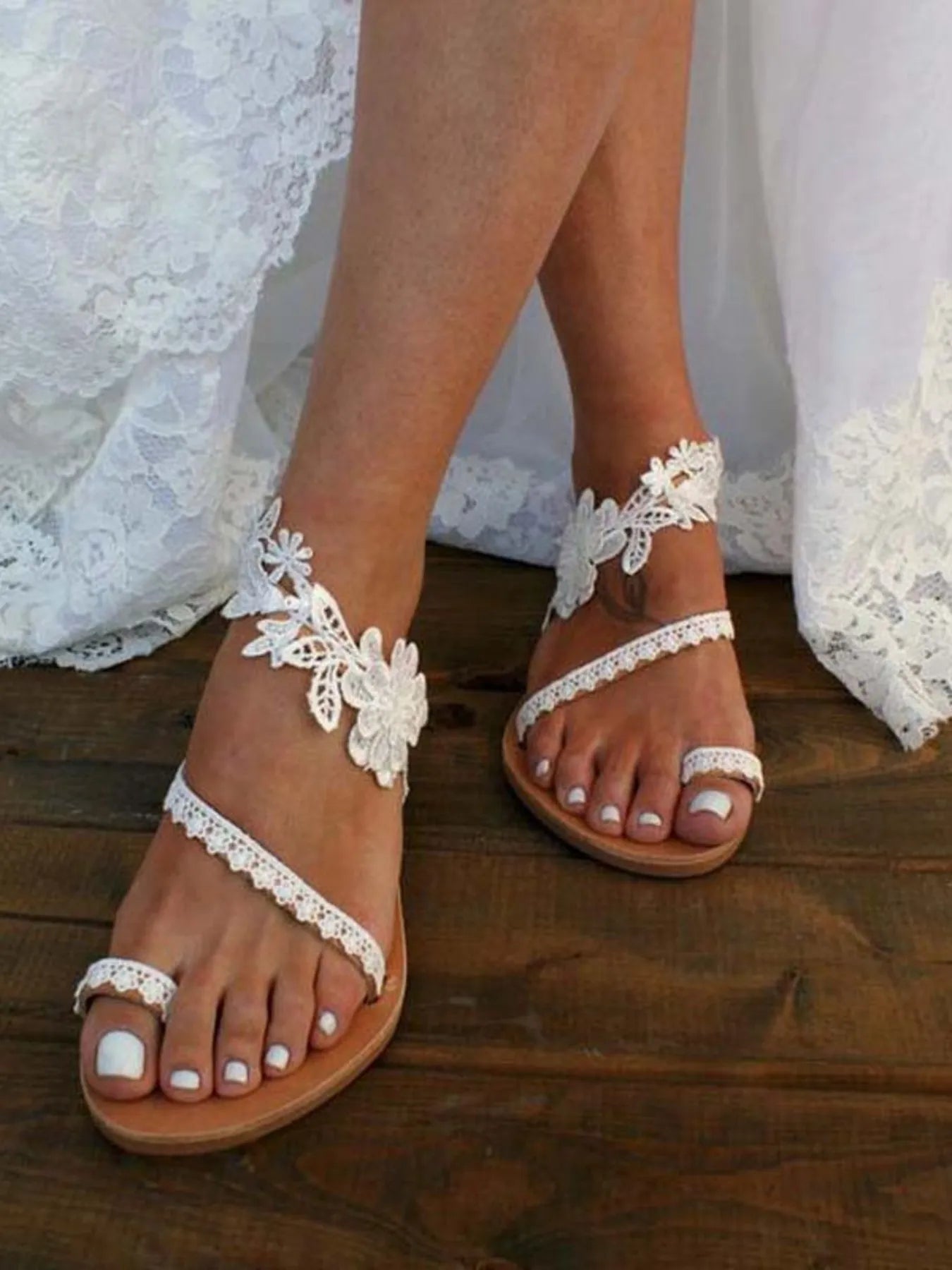 Lace Flower Toe Ring Flat Sandals