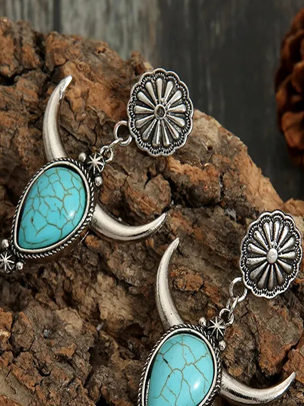 Artificial Turquoise Alloy Cow Head Drop Earrings