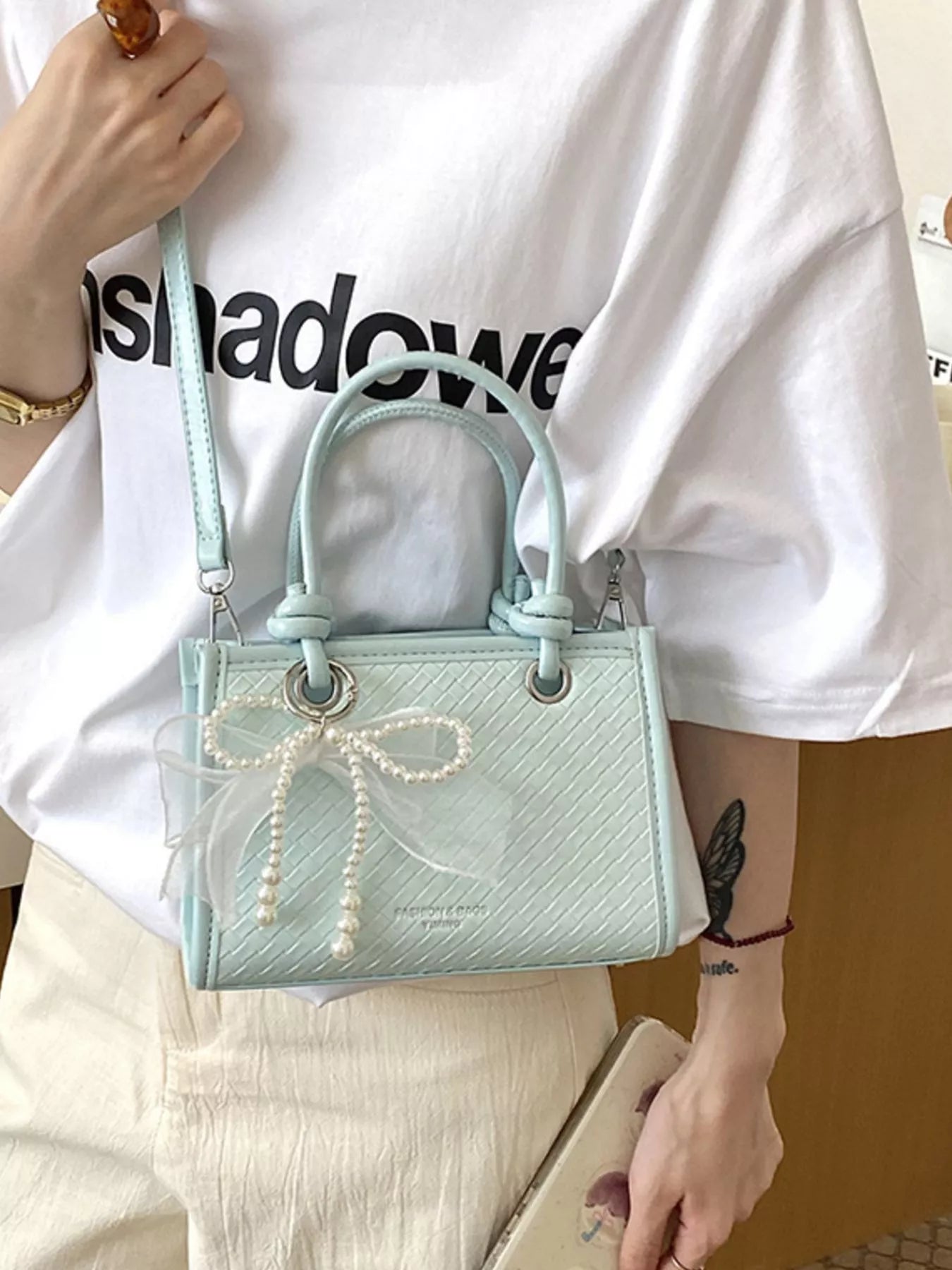 Elegant Bow Pearl Embellished Crossbody Bag