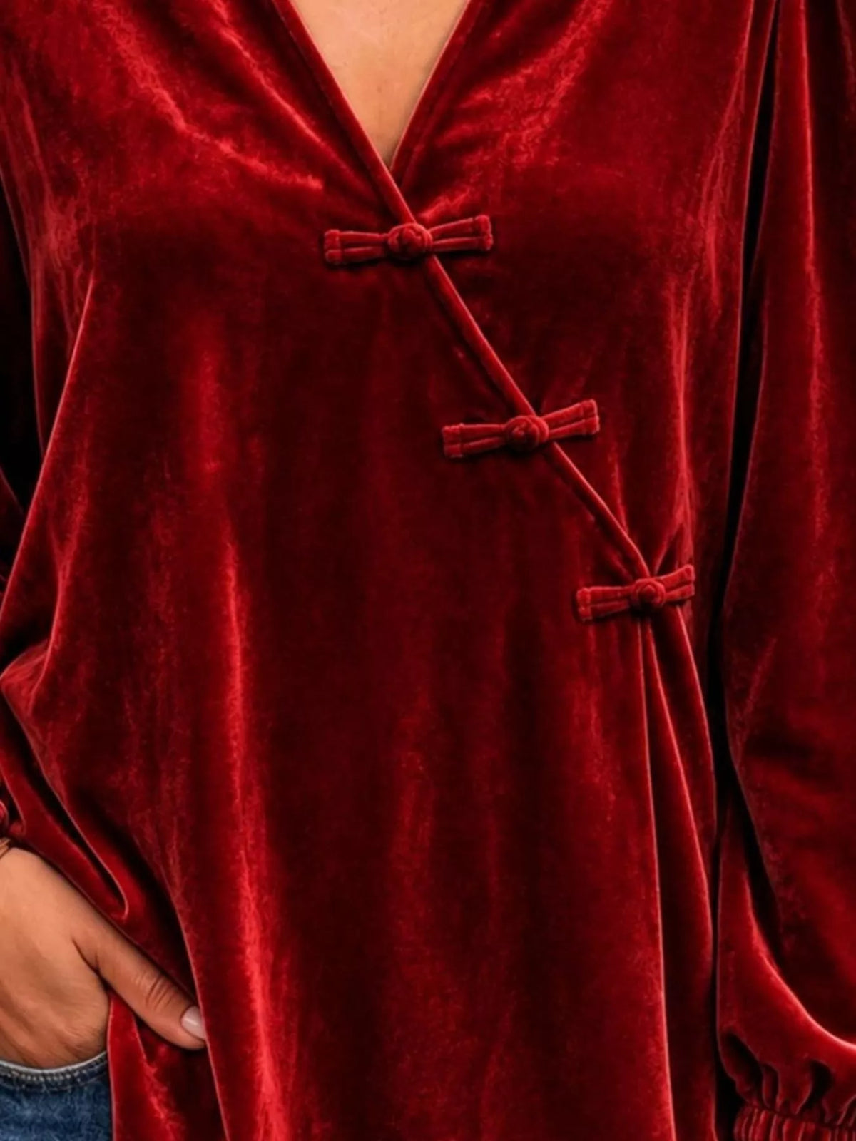 Chinese-Style Knot Buttons Velvet Blouse