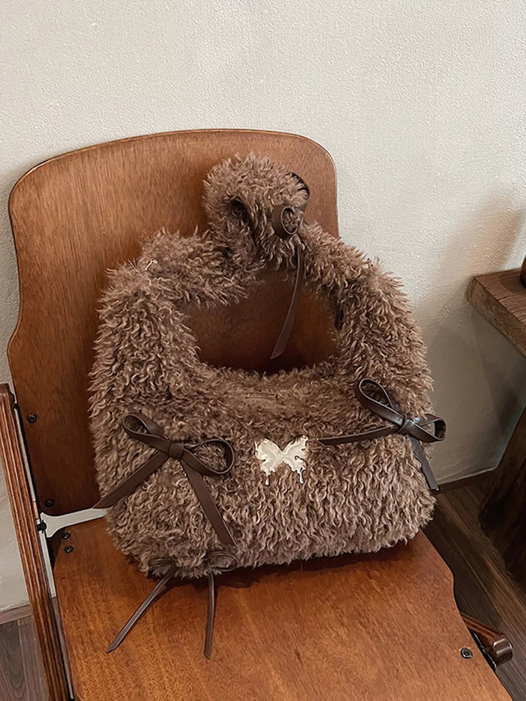 Fluffy Bow Shoulder Bag