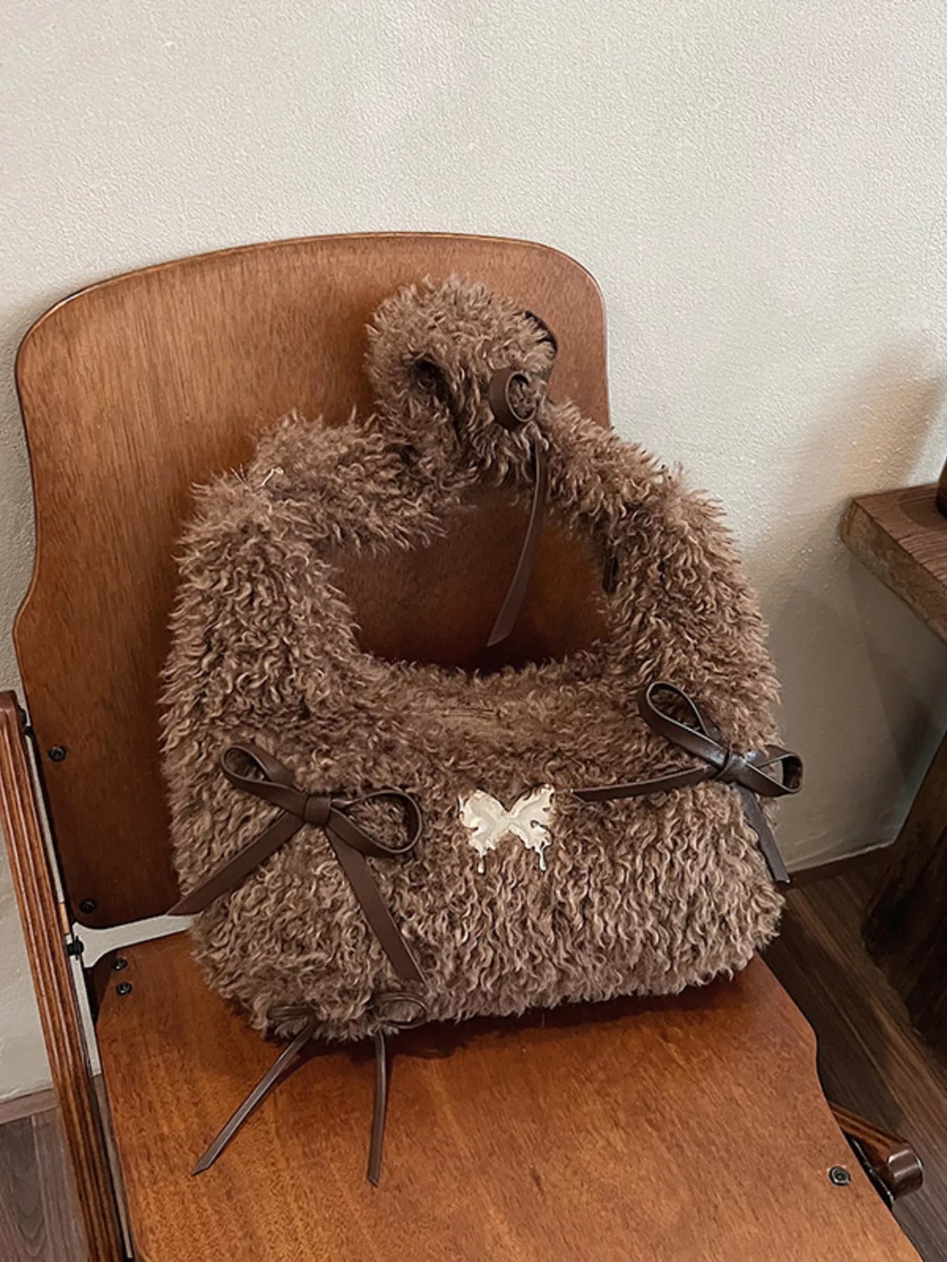 Fluffy Bow Shoulder Bag