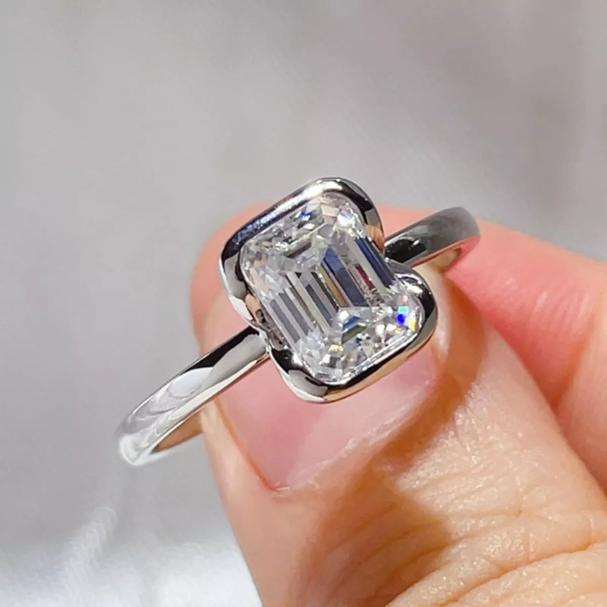 2 Carat 925 Sterling Silver Moissanite Ring