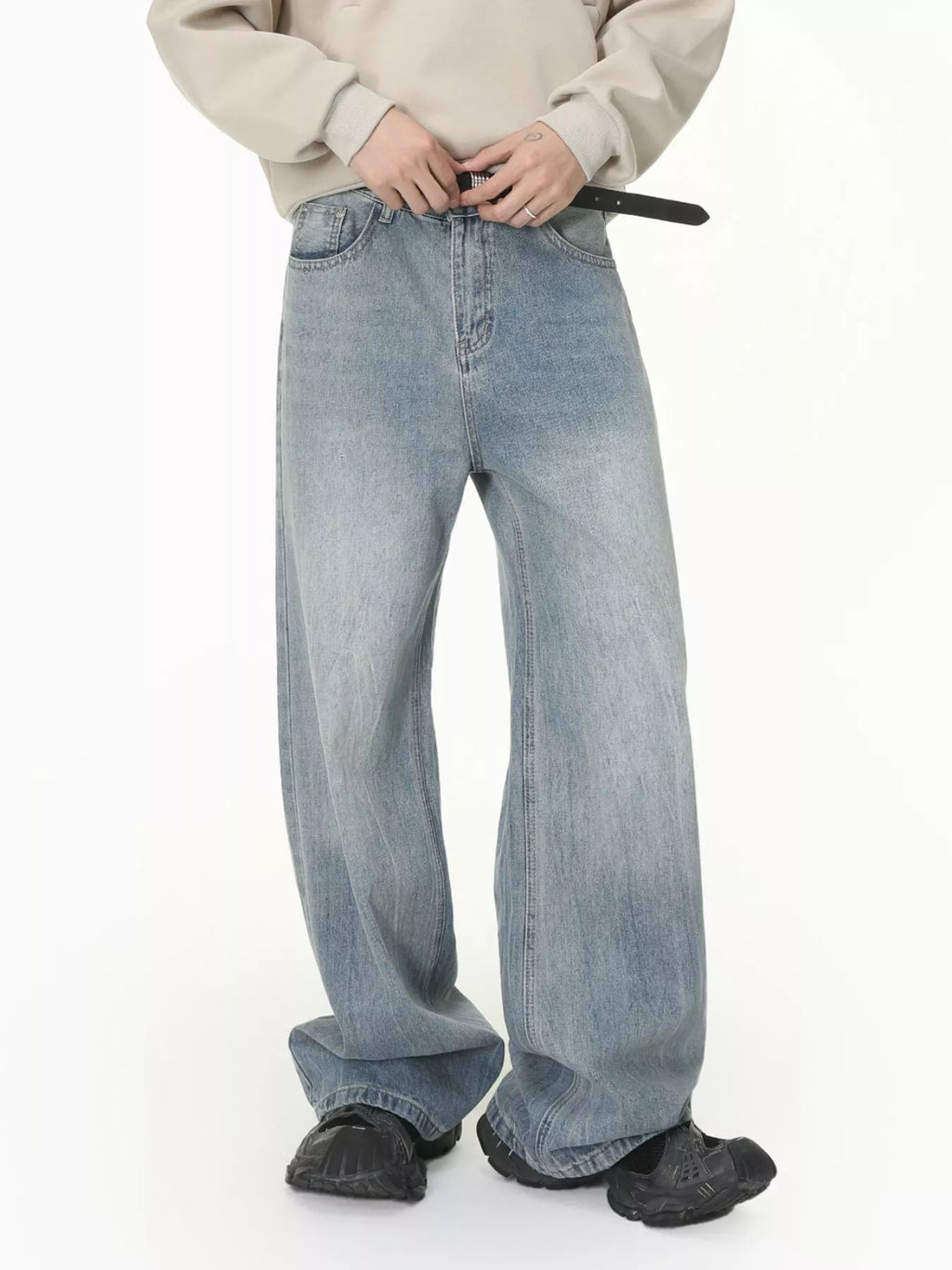 Men's Loose Fit Washed Jeans
