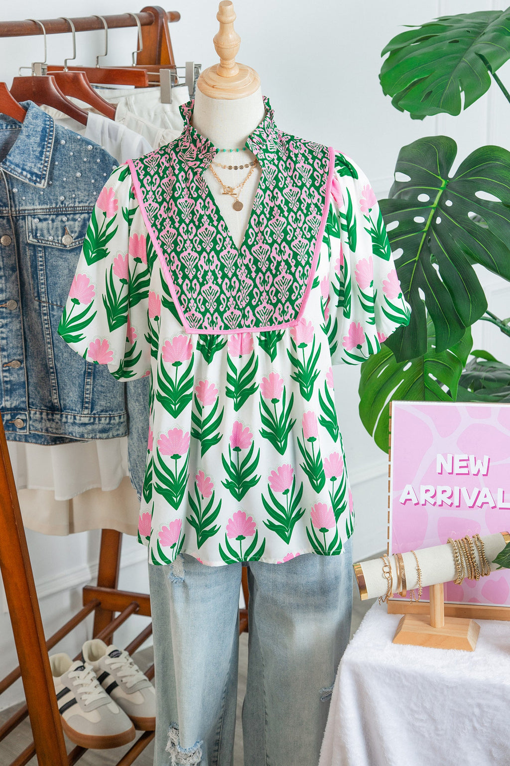 Multicolour Floral Print Puff Sleeve Contrast Bordered V Neck Blouse
