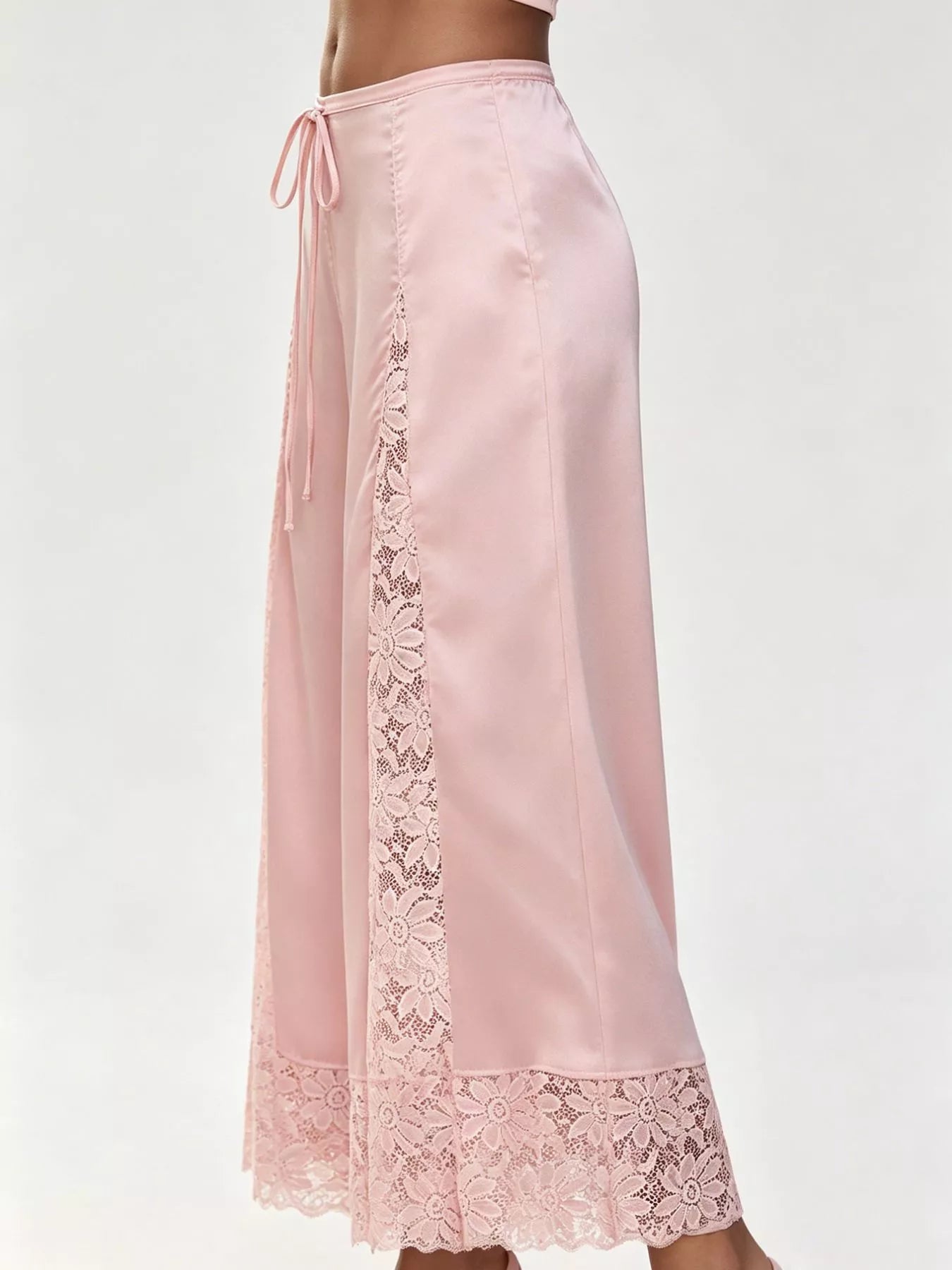 Lace Trim Wide-Leg Cropped Pants